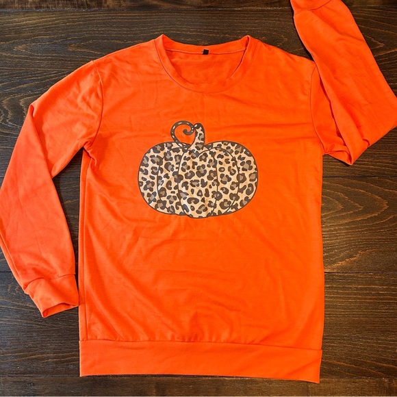 Women’s Orange Leopard Pumpkin Sweatshirt Fall Halloween Sz S - Picture 1 of 7